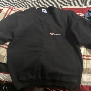 Champion Sweater Size M